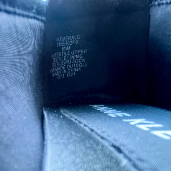 Anne Klein Cream and Black Loafers with Bow 8.5 *See Fit Note in description. - Picture 4 of 4